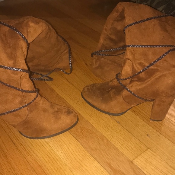 Rust suedes boots - Picture 2 of 2